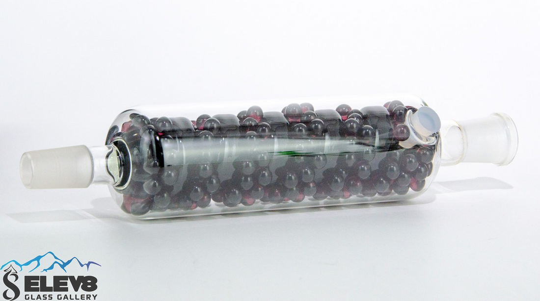 Black - Elev8 All-Glass Vapor Tamer Saturn Cooling Device